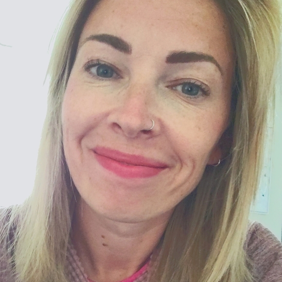 Meet your Posher, Emily - Picture 1 of 1